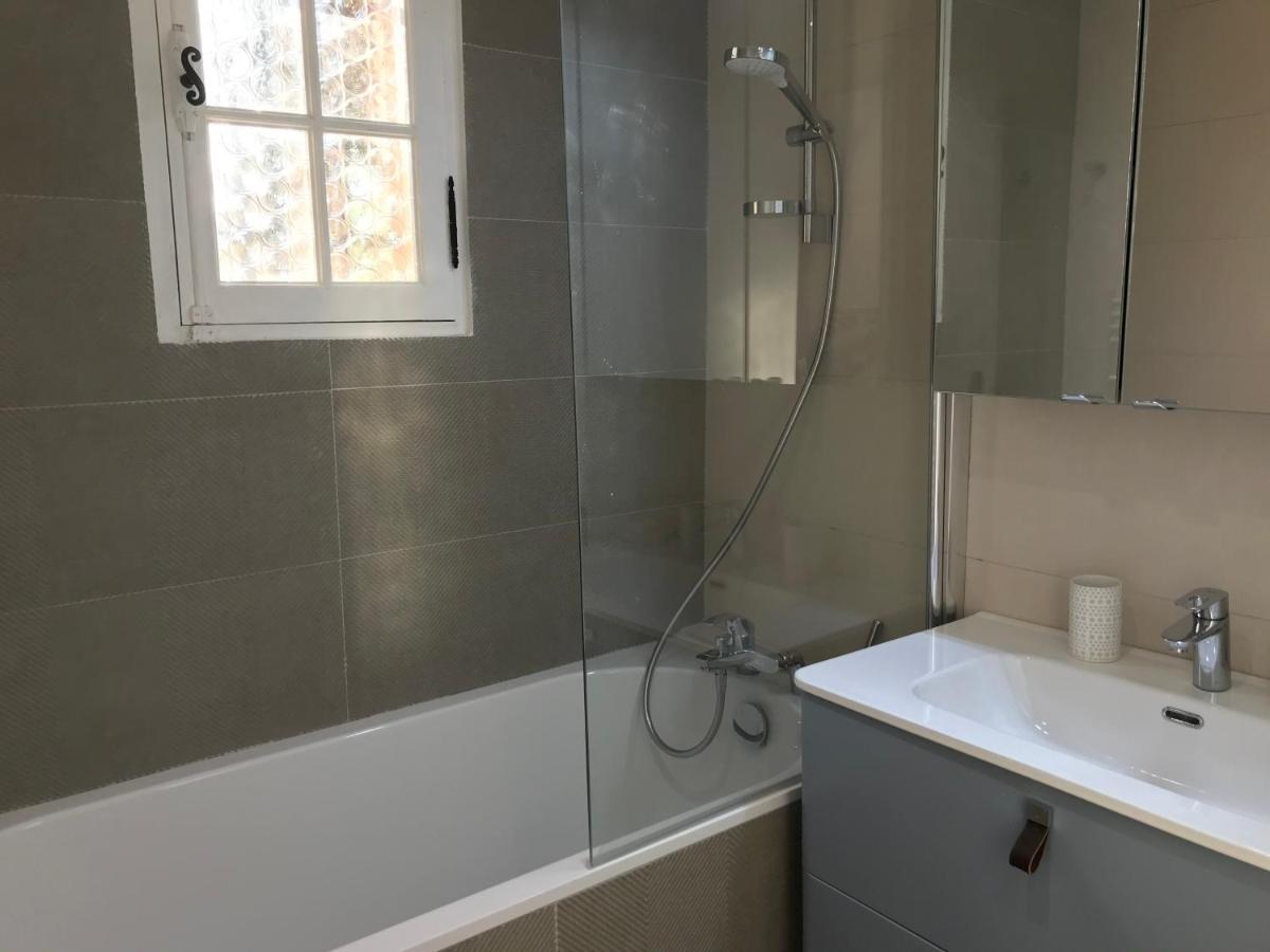 06D - Appartement Spacieux Avec Terrasses, Jardin Et Piscine Roquefort Les Pins Dış mekan fotoğraf