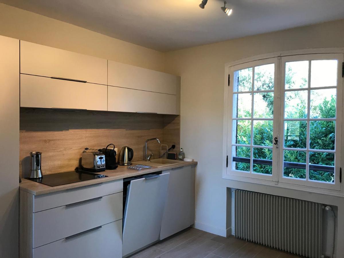 06D - Appartement Spacieux Avec Terrasses, Jardin Et Piscine Roquefort Les Pins Dış mekan fotoğraf