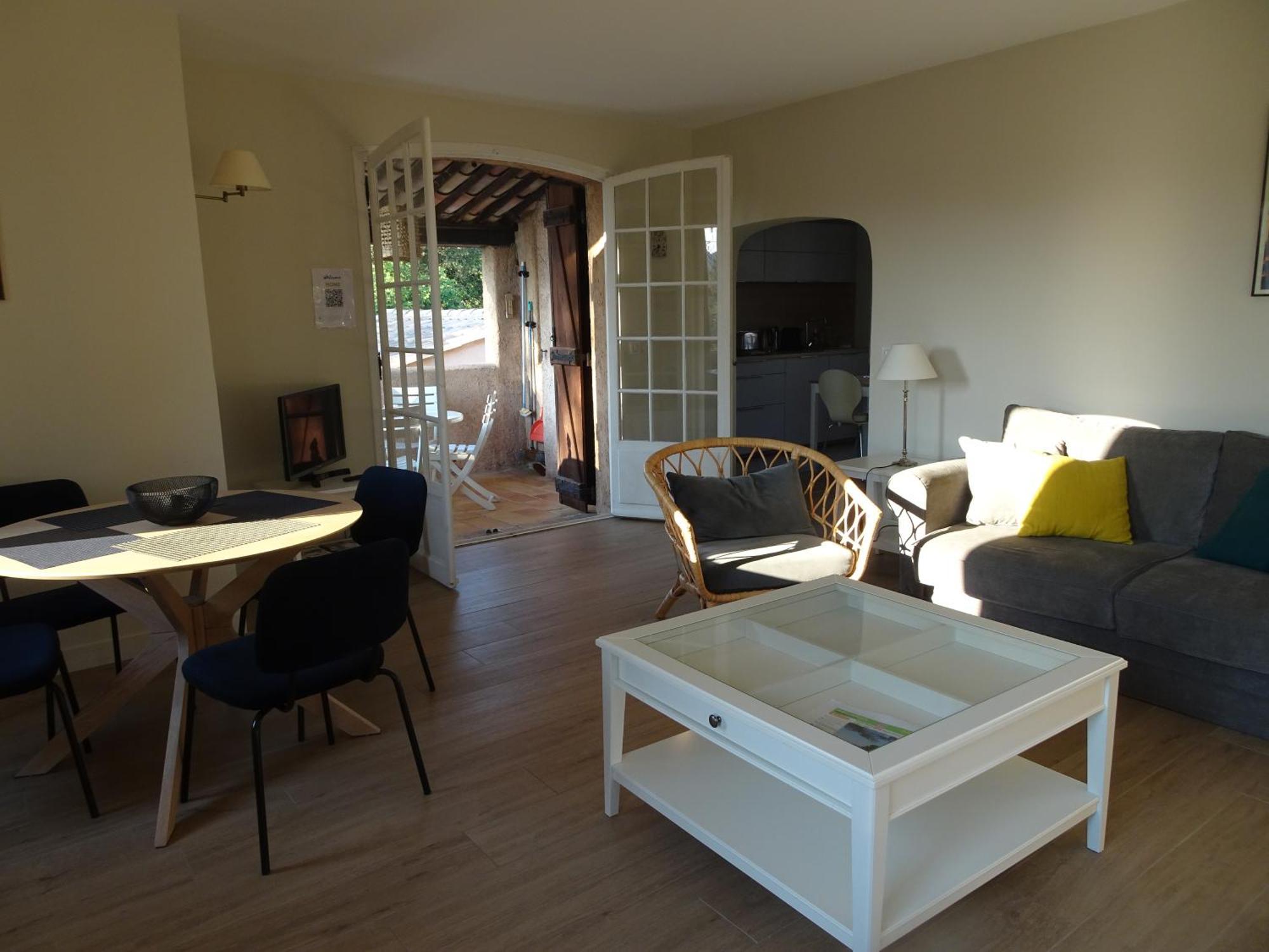 06D - Appartement Spacieux Avec Terrasses, Jardin Et Piscine Roquefort Les Pins Dış mekan fotoğraf